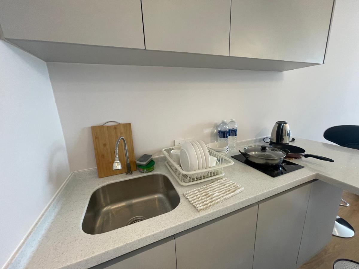 Aru Suites Homestay Wifi,Carpark,24H Check In,Water Filter By R2 Residence Kota Kinabalu Dış mekan fotoğraf