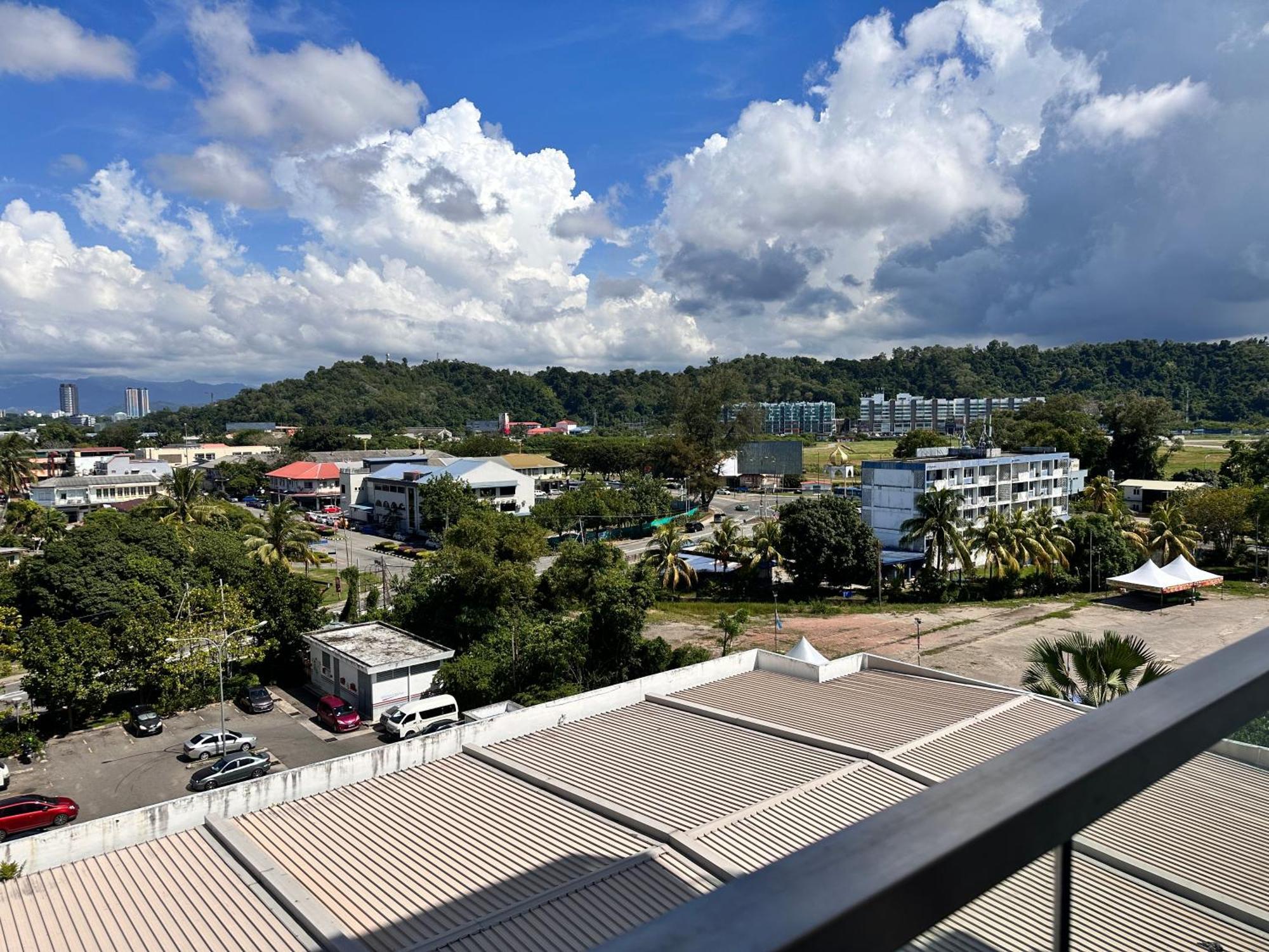 Aru Suites Homestay Wifi,Carpark,24H Check In,Water Filter By R2 Residence Kota Kinabalu Dış mekan fotoğraf