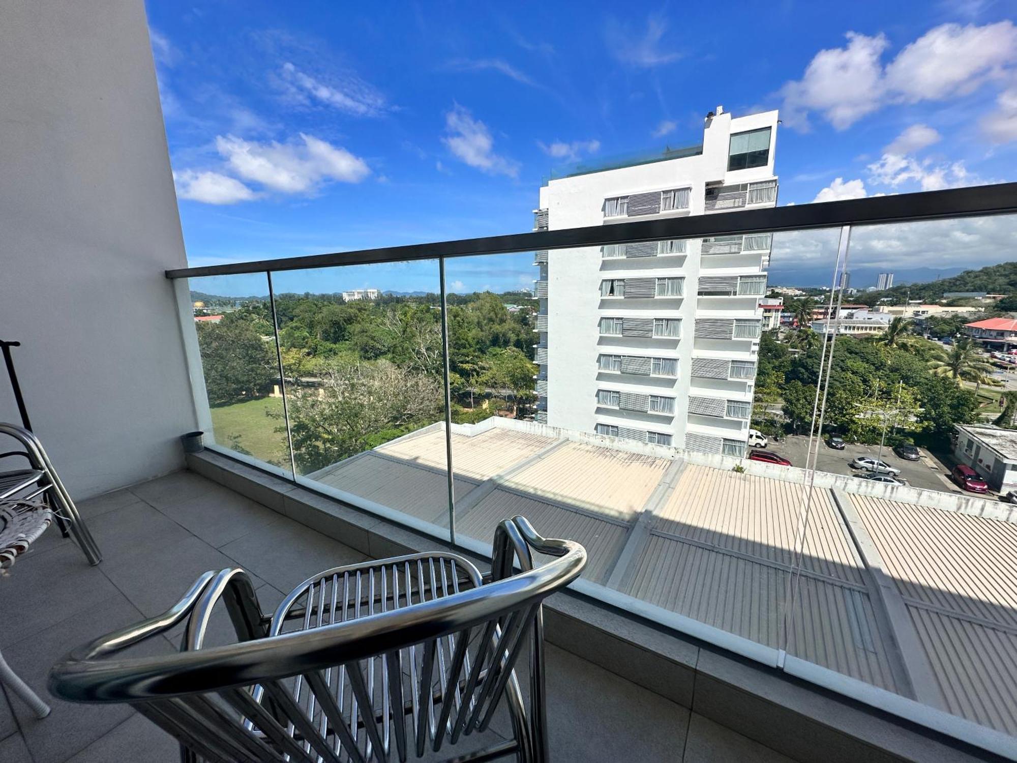 Aru Suites Homestay Wifi,Carpark,24H Check In,Water Filter By R2 Residence Kota Kinabalu Dış mekan fotoğraf