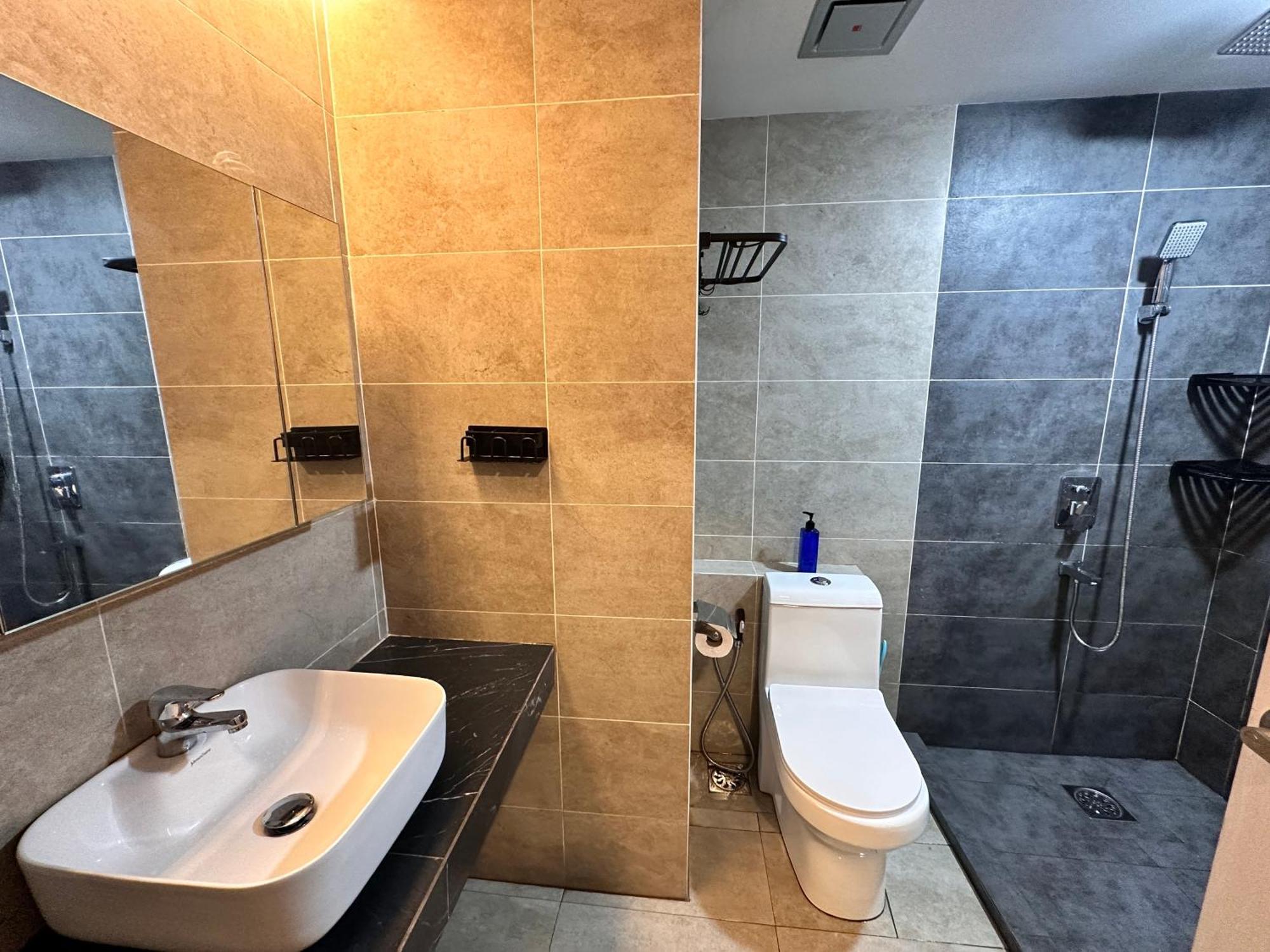 Aru Suites Homestay Wifi,Carpark,24H Check In,Water Filter By R2 Residence Kota Kinabalu Dış mekan fotoğraf